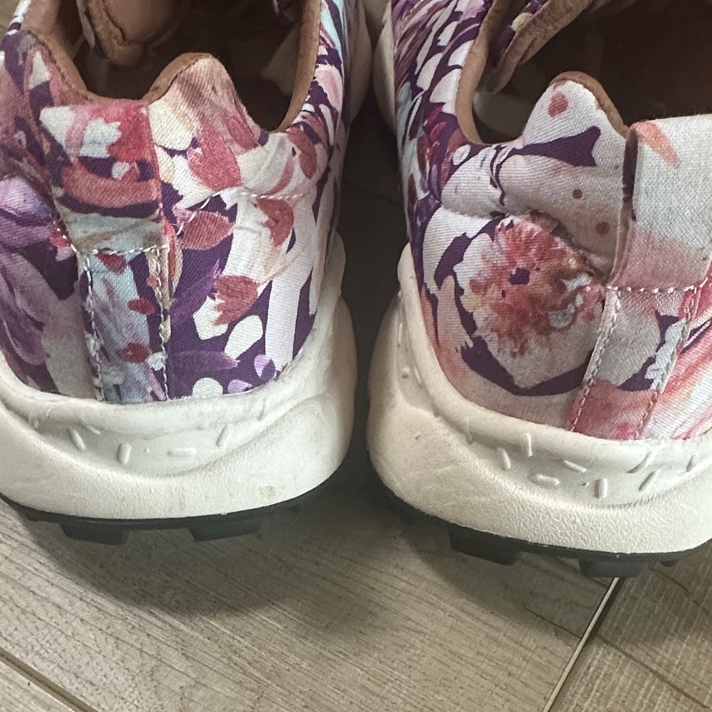 Women's Floral Print Casual Sneaker - Pink Multi - Picture 4 of 16